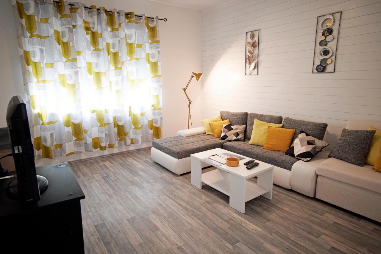 House - Apartman Sarah Kaštela Exteriör bild