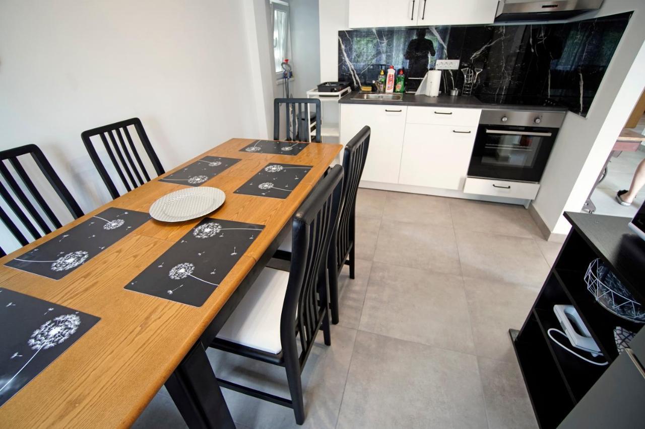 House - Apartman Sarah Kaštela Exteriör bild